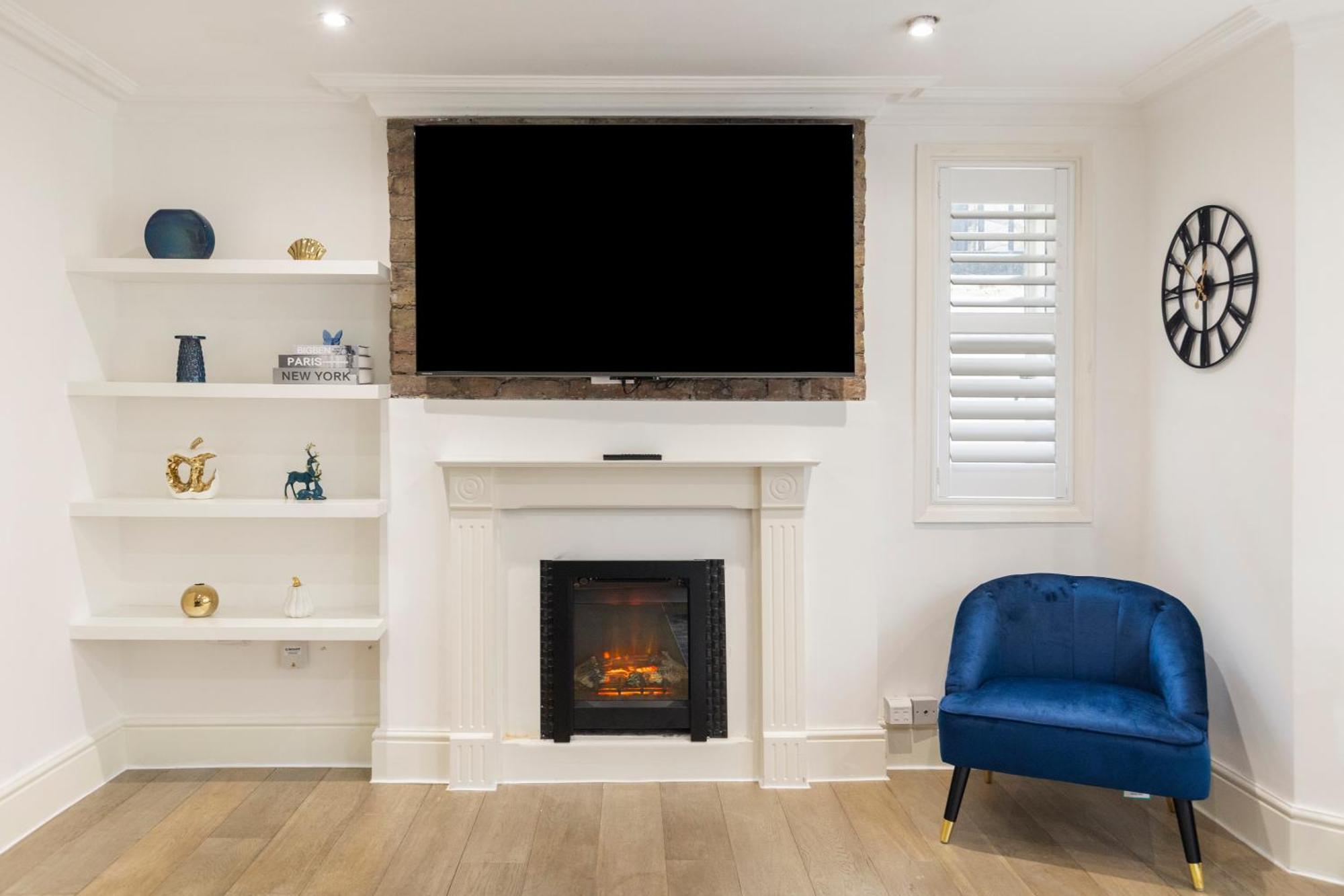 Stylish 2 Bedroom Flat In Prime Location Up To 5 Guests Appartamento *