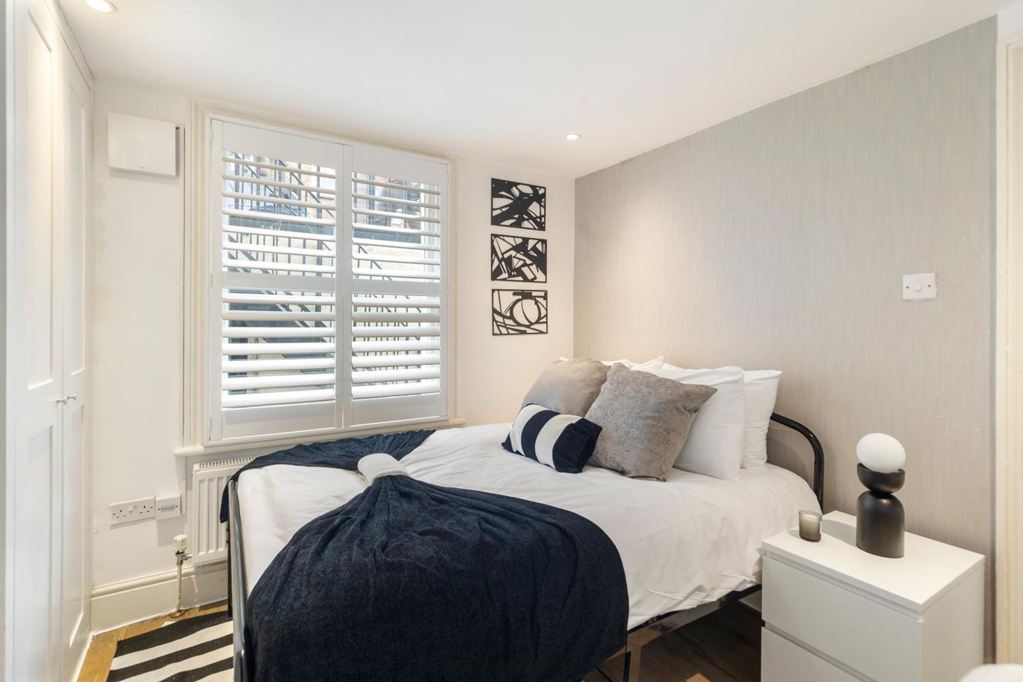 Stylish 2 Bedroom Flat In Prime Location Up To 5 Guests Appartamento *